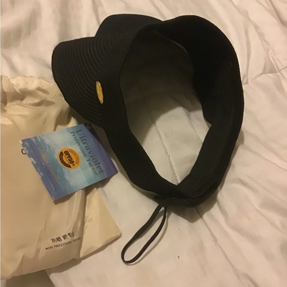 Oh Sunny black foldable visor hat with carry on bag NWT - Picture 6 of 7